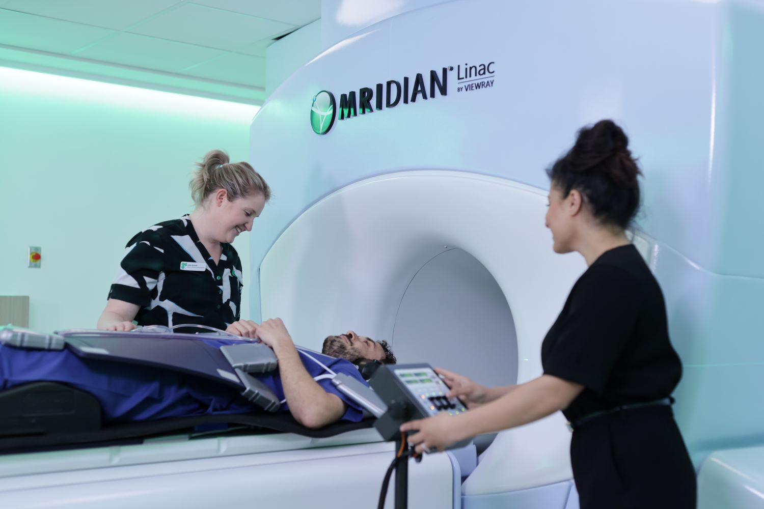 MRIdian MR Linac; ?>