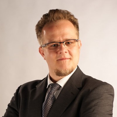 Mr Tomas Madura