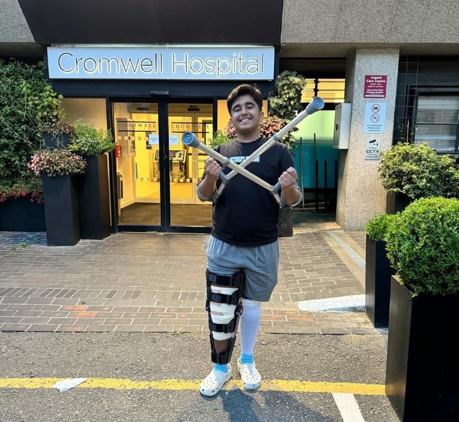 Picture of Aryan after his ACL reconstruction surgery